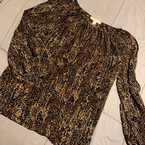 Michael Kors long sleeve leopard Peasant Top